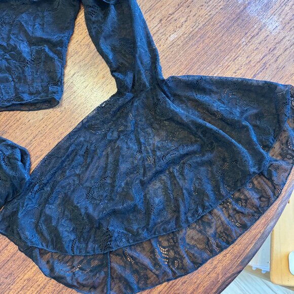 Widow Black Sheer Lace Crop Top with Flare Sleeves - Picture 14 of 14